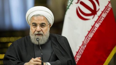 SCONTRO TRUMP-ROUHANI: “NON MINACCIARE USA”/ Ultime notizie, Ghasemi: “Gli americani sono degli incapaci”